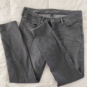 ♦️ 3 for $15 ♦️ Gray ripped skinny jeans - midrise